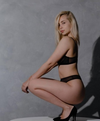 Есения, 29